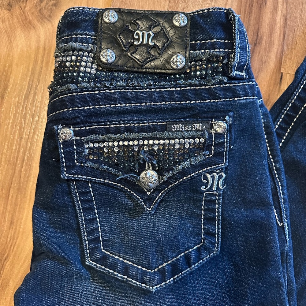 Miss Me Jeans Women’s Size 27 Signature Rise Skinny Dark Wash Bling Pocket - Picture 2 of 10